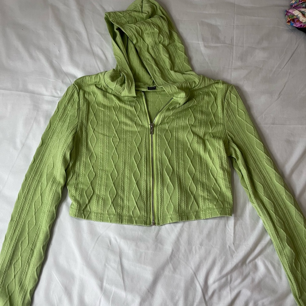 Green cute lightweight zip up